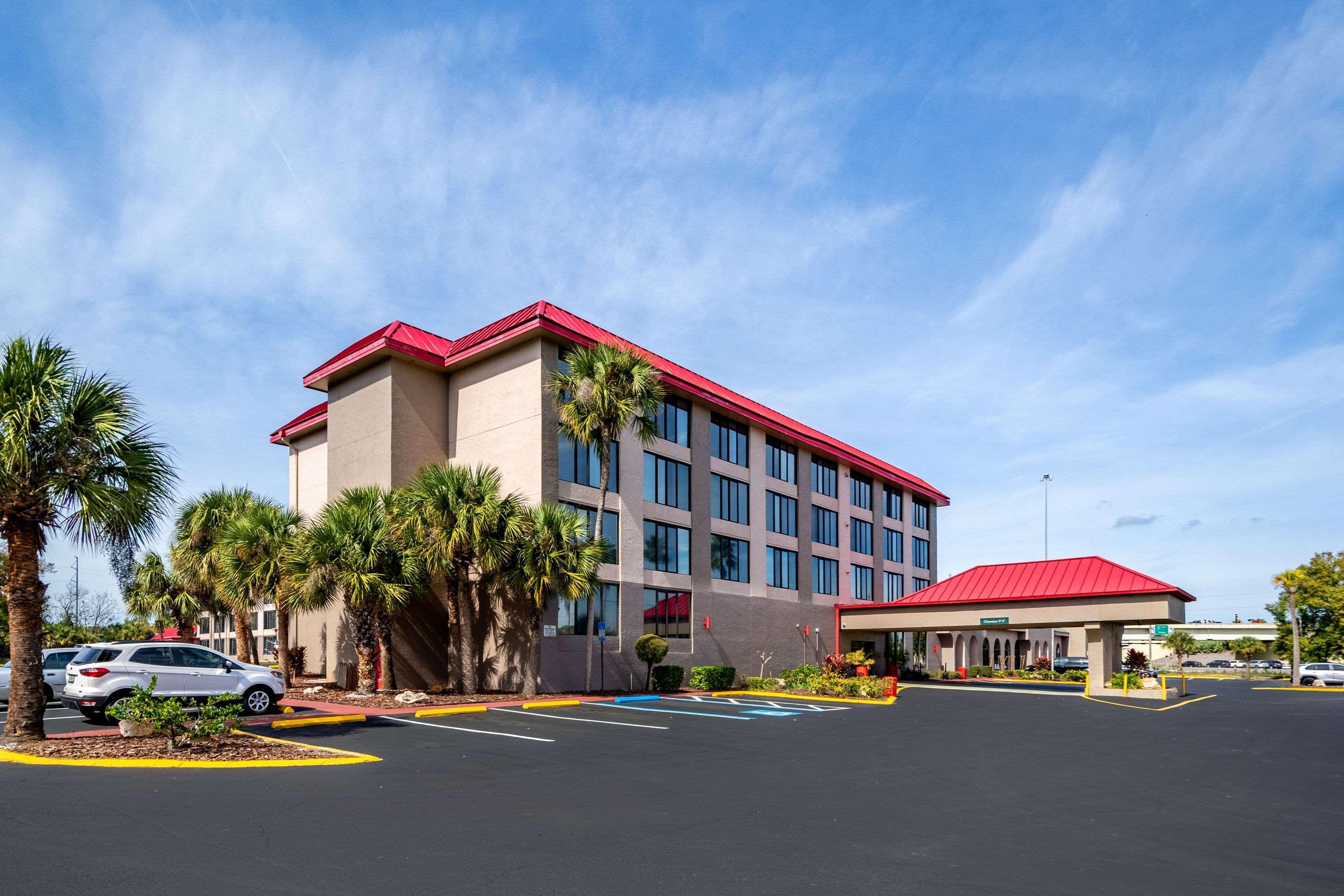 Lakeland Hotel מראה חיצוני תמונה