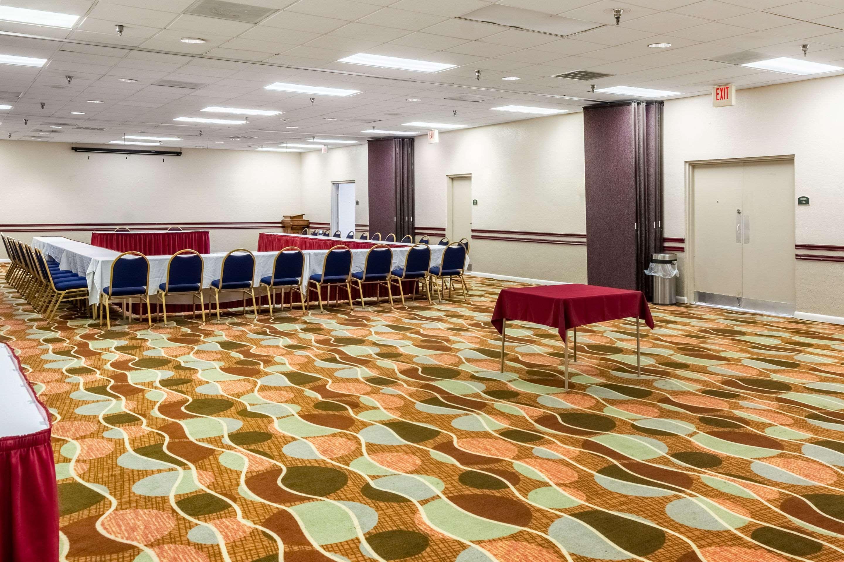 Lakeland Hotel מראה חיצוני תמונה