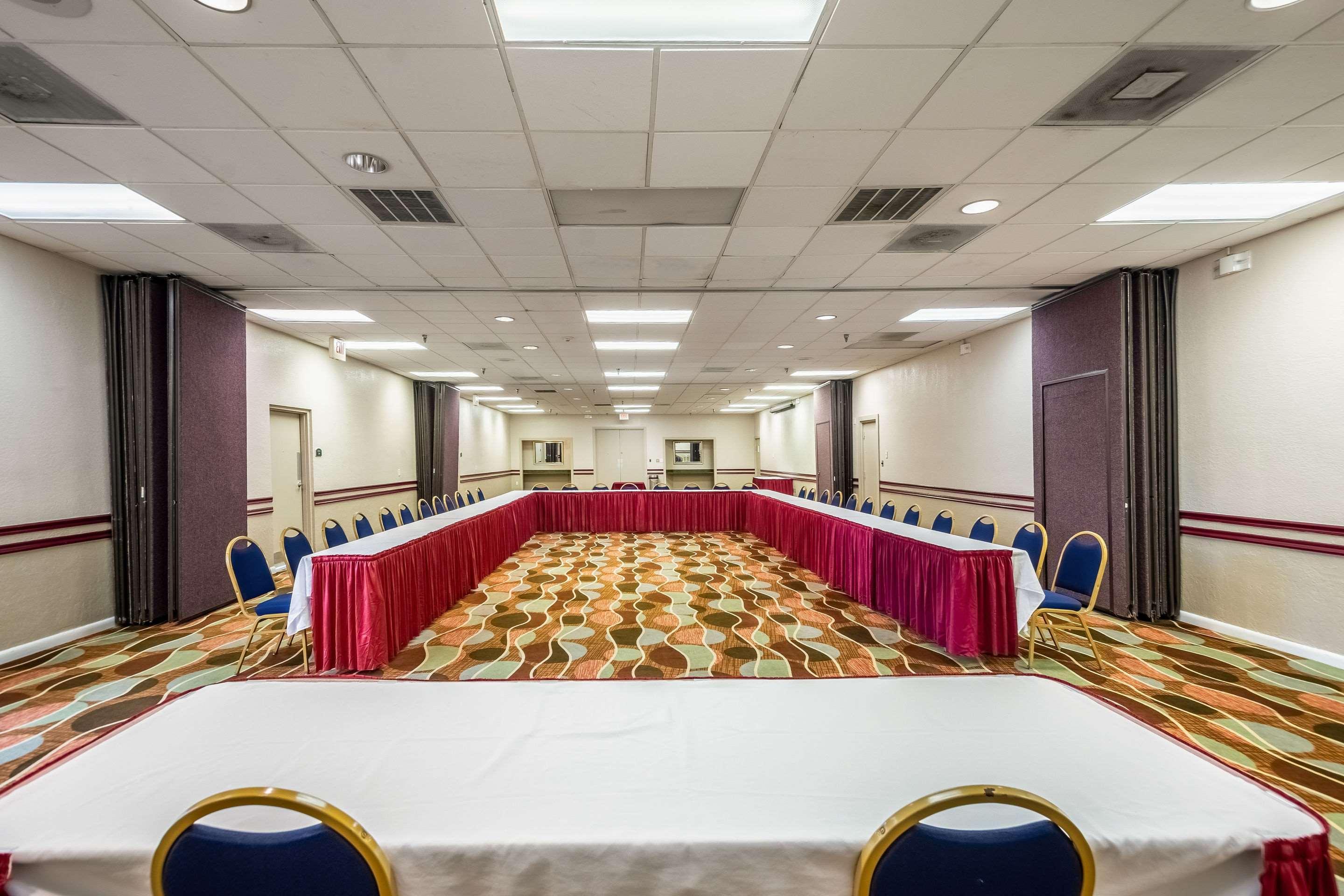 Lakeland Hotel מראה חיצוני תמונה