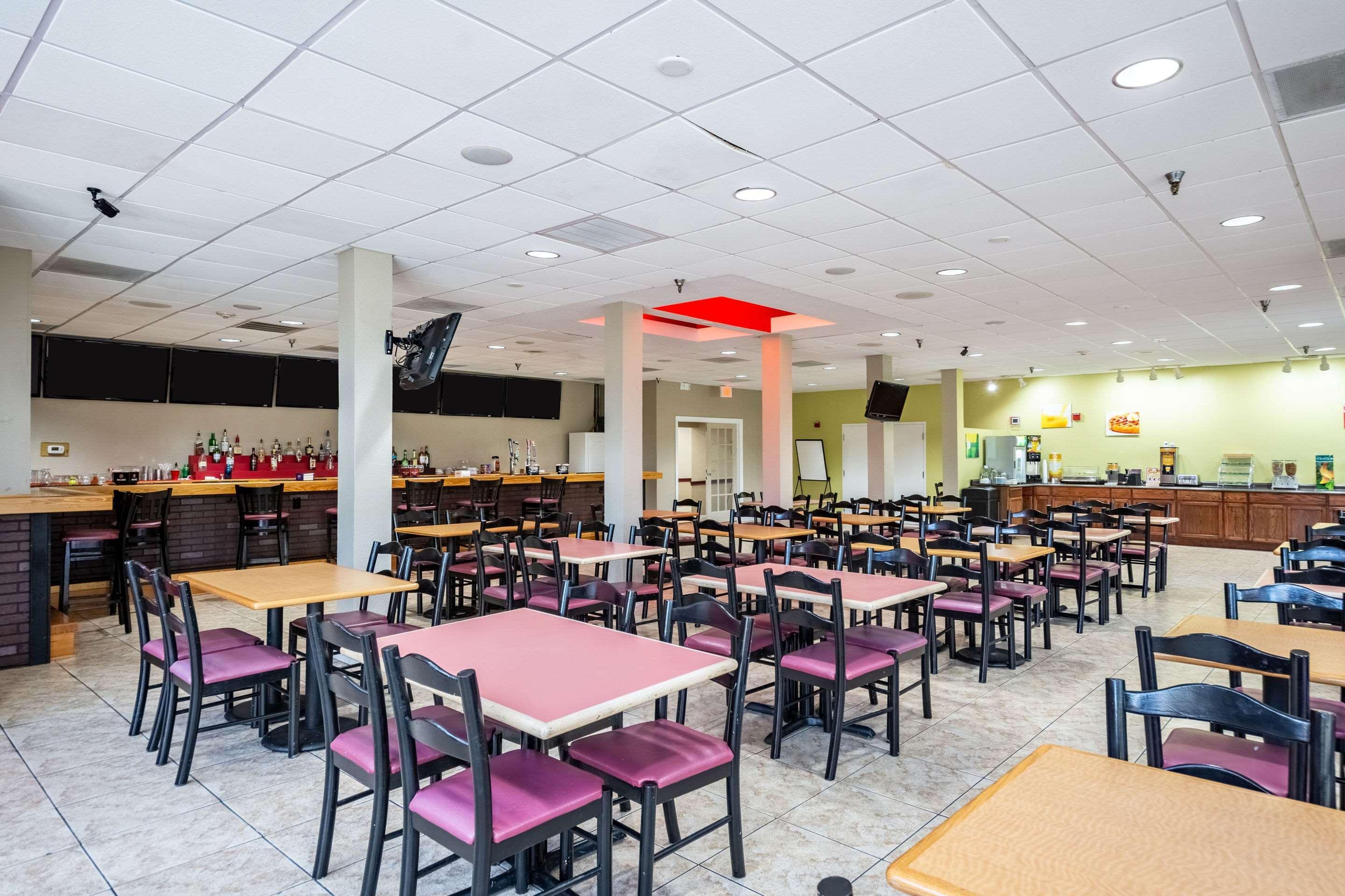 Lakeland Hotel מראה חיצוני תמונה