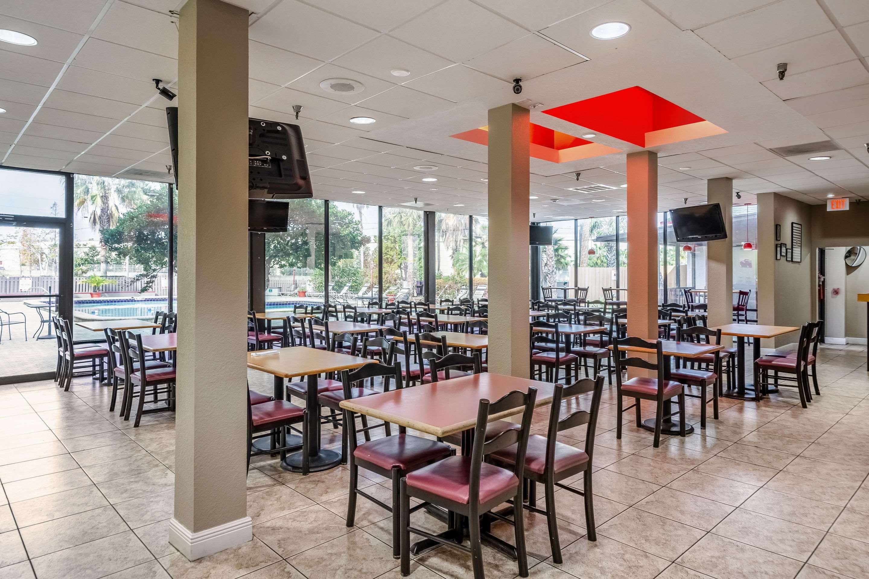 Lakeland Hotel מראה חיצוני תמונה