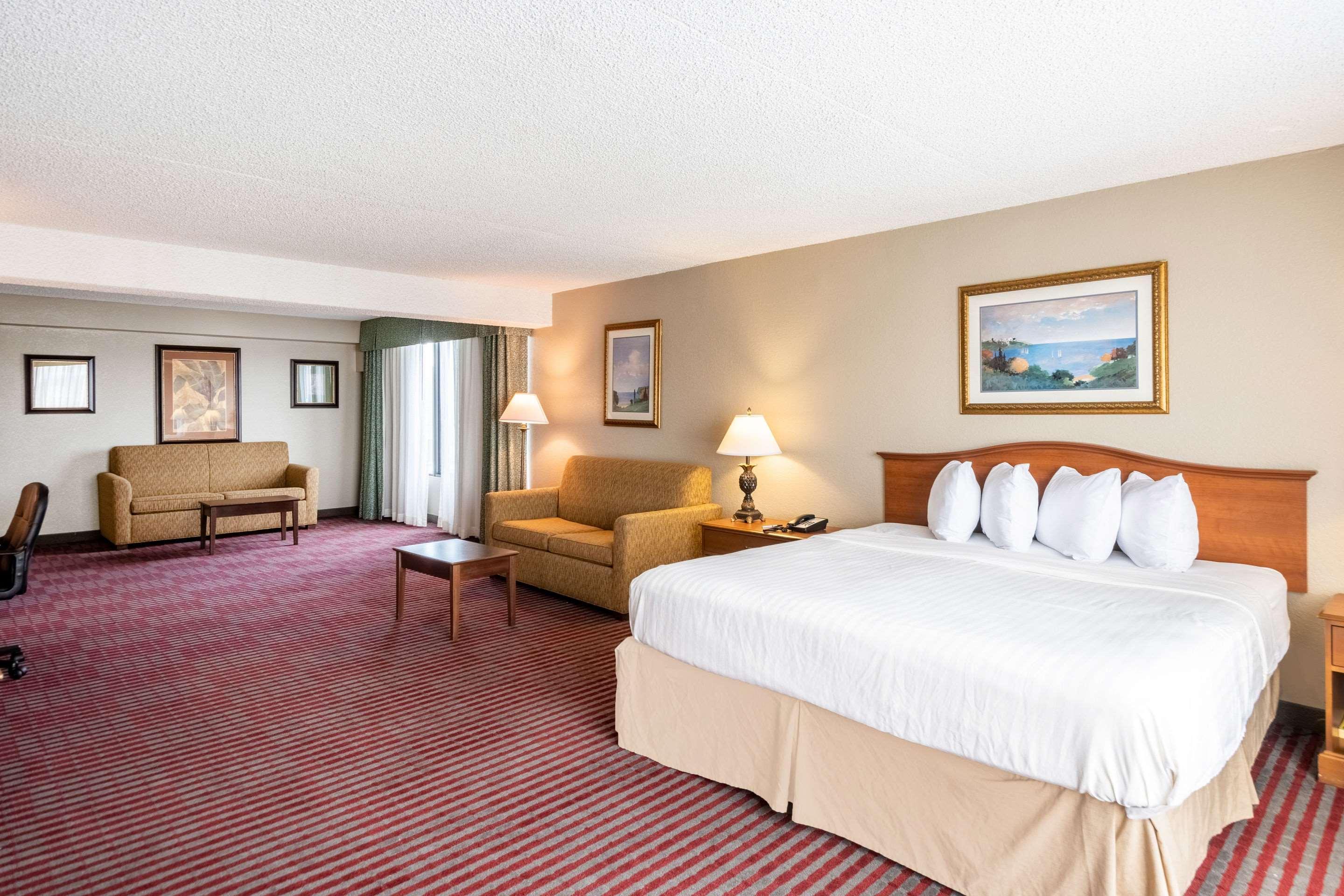 Lakeland Hotel מראה חיצוני תמונה